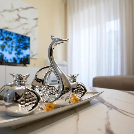 Luxe Tirana